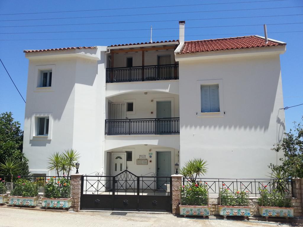 Friderica House Hotel Poros  Ngoại thất bức ảnh