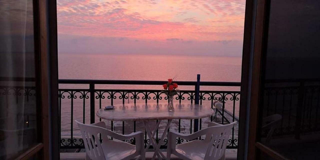 Friderica House Hotel Poros  Ngoại thất bức ảnh
